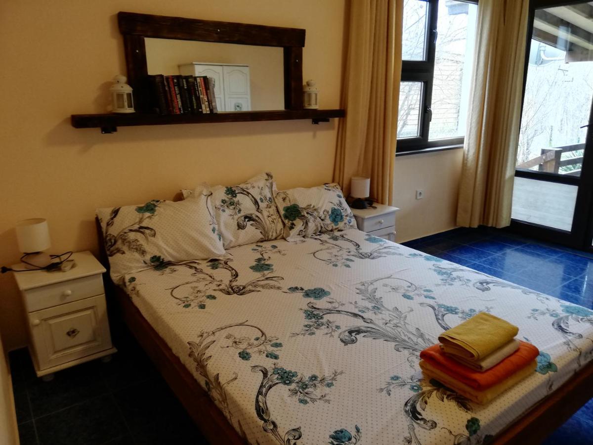 Guest House Fanny Sinemoretz Luaran gambar