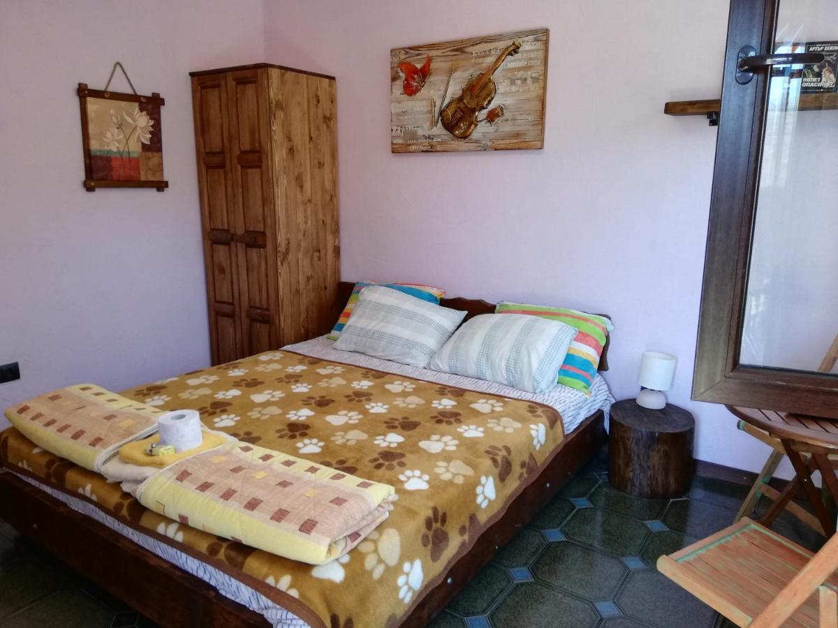Guest House Fanny Sinemoretz Luaran gambar