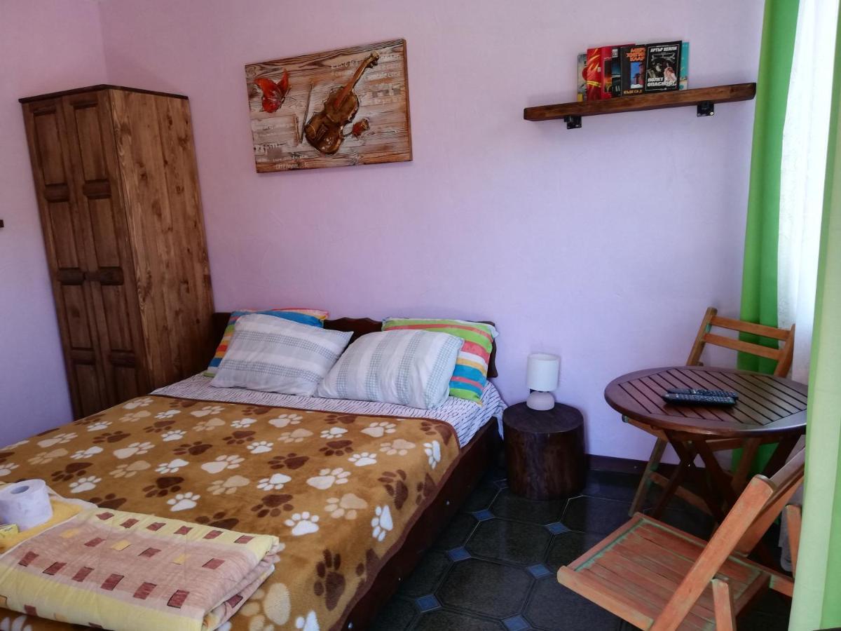 Guest House Fanny Sinemoretz Luaran gambar