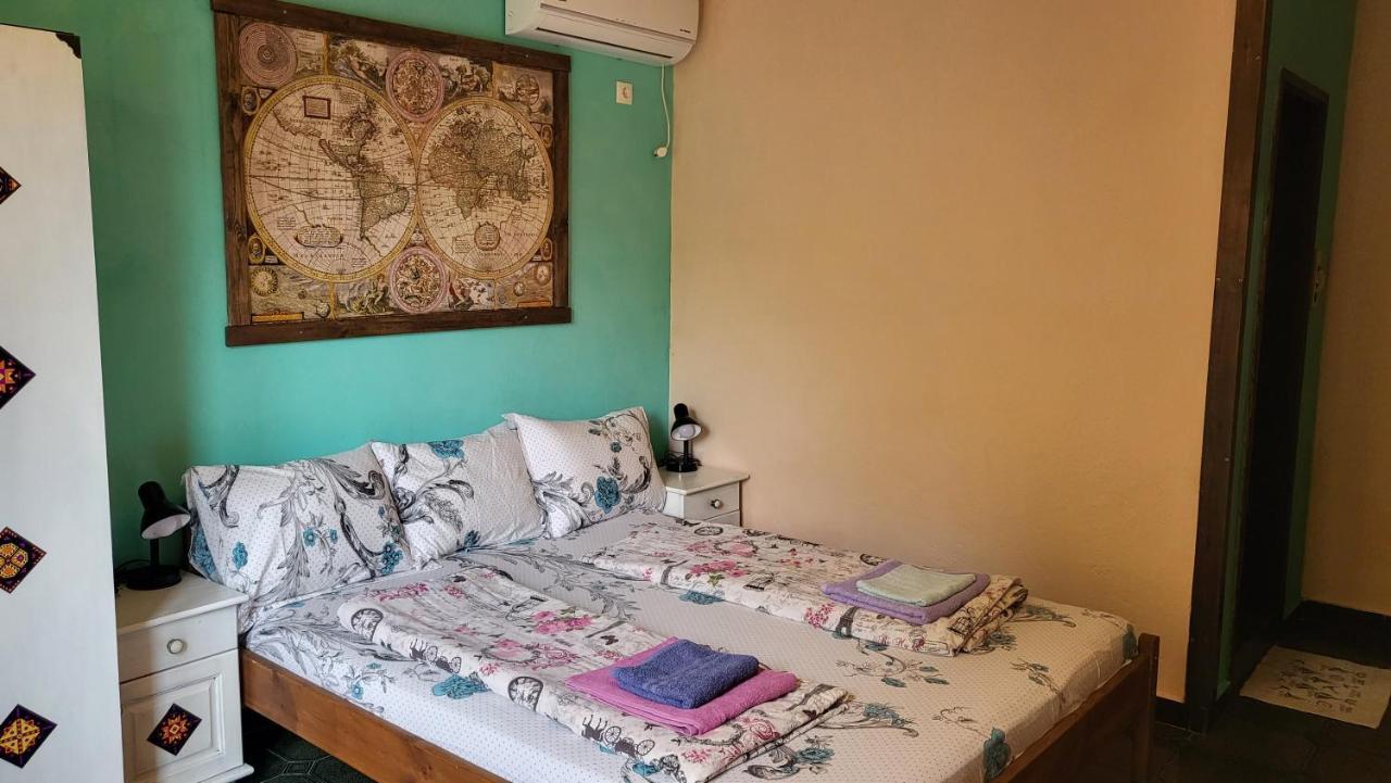 Guest House Fanny Sinemoretz Luaran gambar