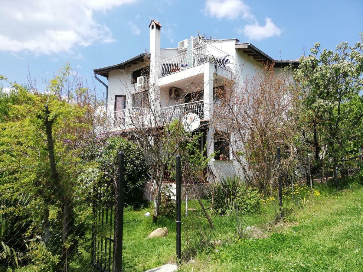 Guest House Fanny Sinemoretz Luaran gambar